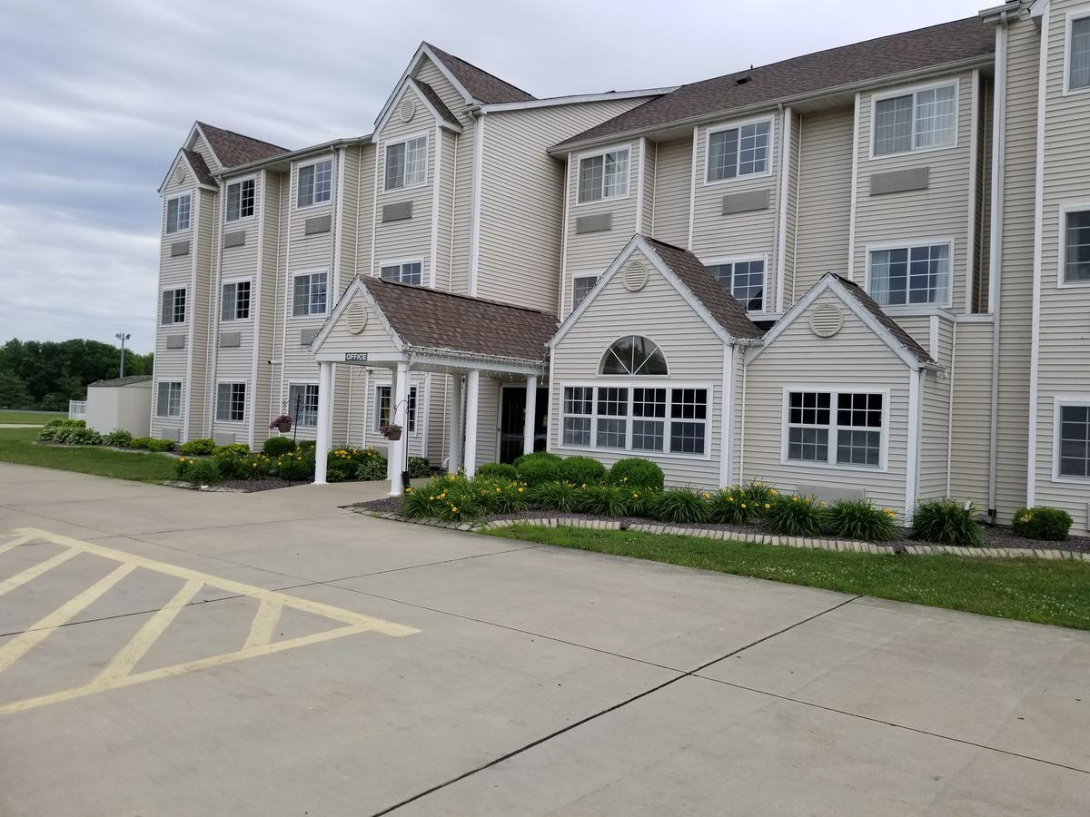 Mariner'S Village Resort Carlyle المظهر الخارجي الصورة