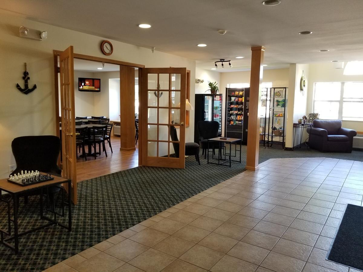 Mariner'S Village Resort Carlyle المظهر الخارجي الصورة