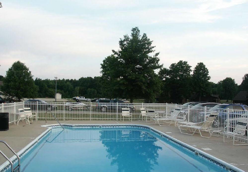 Mariner'S Village Resort Carlyle المظهر الخارجي الصورة